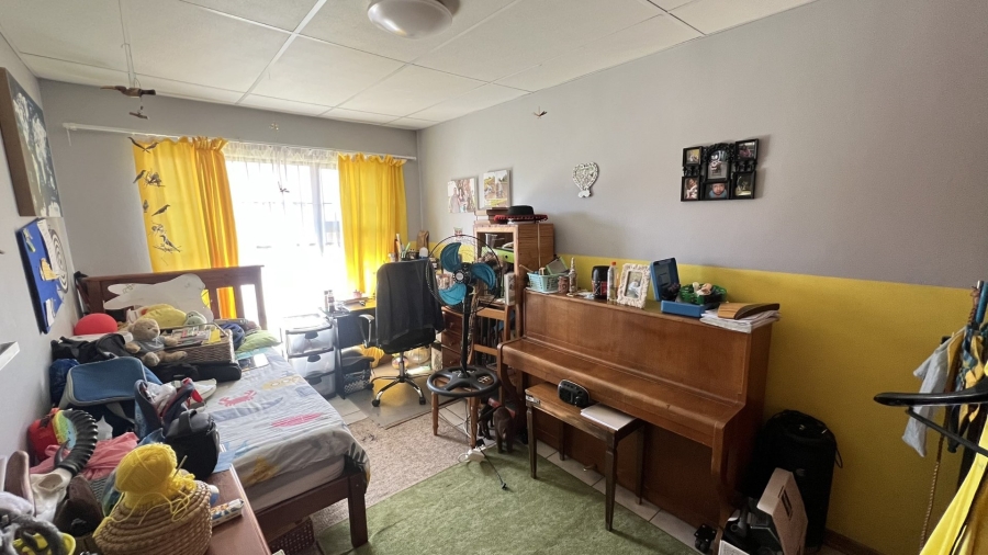 3 Bedroom Property for Sale in Langenhovenpark Free State